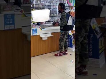 【炎上】コンビニ店員に大声でブチ切れるDQNがヤバイ・・・・ Shorts