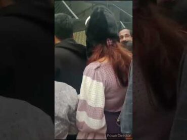 تحرش بها وهيا مرتاحة في الزحام