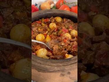 اطيب قلية لحم بالفخار (الطاجن) فخار طاجن لحم اكل طبخ العراق الموصل food meat شيف علي منذر