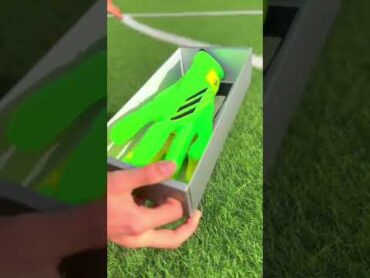 الفرق بين قفازات predator الاصليه والمزيفة 🧤⚽️ shorts football goalkeeper