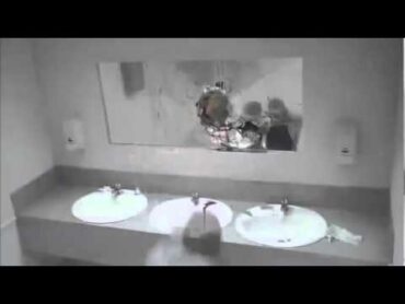 كاميرا خفيه للكبار +18 رائعة ههه