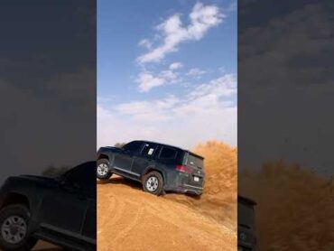 لاندكروزر جي اكس ار 2024 اسود لاندكروزر اكسبلور تويوتا toyota لايك lc300 landcruiser300