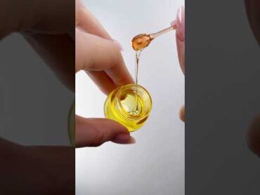 Ruining my new honey lip pot 😭🍯 honey lipmask lipgloss makeup beauty viral trending fyp
