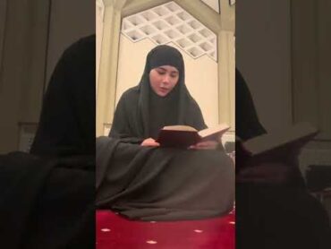 انجي خوري تتوب لله الله يغفرلا