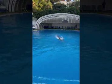 Trap king🏊‍♂️🦍💙🟦🔥 طراب كينغ في المسبح