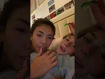 Lesbian Kissing on cam