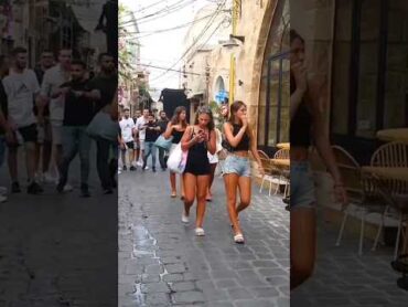 جولة مشي في البترون لبنان🇱🇧فضلا ضع لايك للفيديوا و أشترك في القناة ليصلك كل جديد